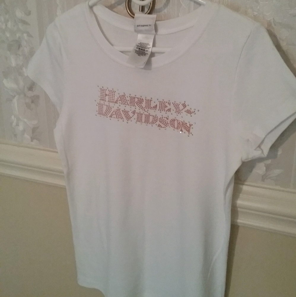 Womens Harley Davidson shirt. Size L color white with pink. 100% cotton